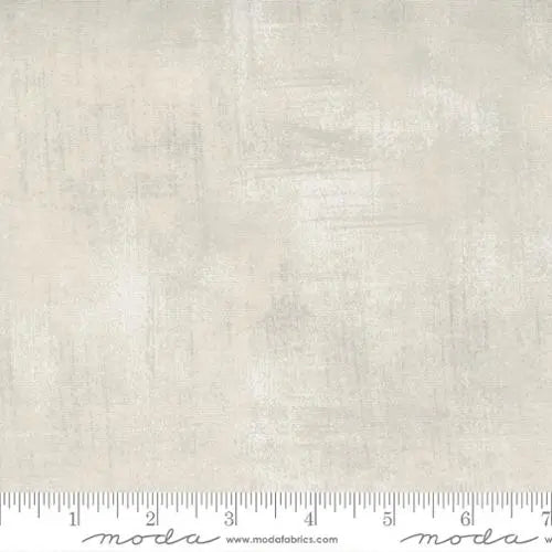 561 Natural White Pearl Moda Grunge - Fat Quarter