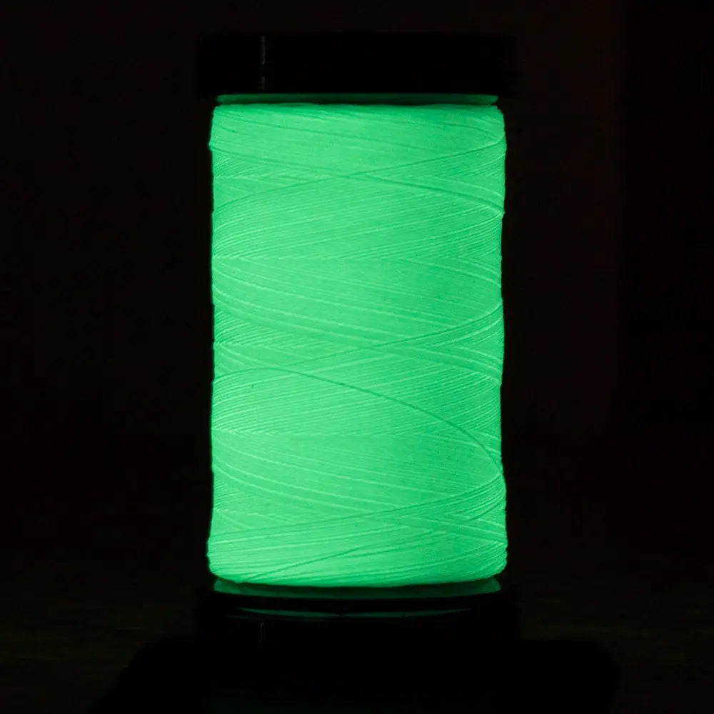 AR02 - Ahrora™ 40wt Glow in the Dark Polyester Cream Thread