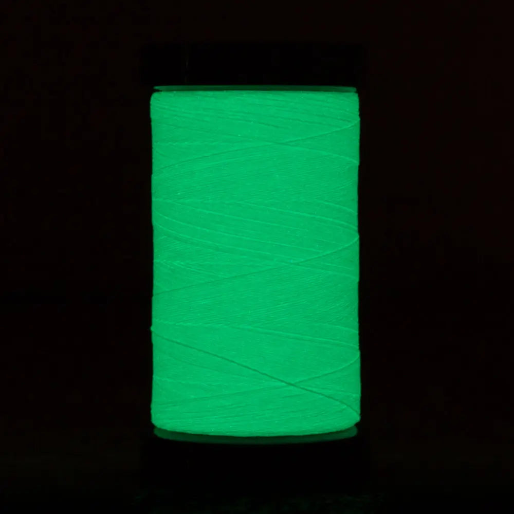AR07 - Ahrora™ 40wt Glow in the Dark Polyester Aqua Sea Thread