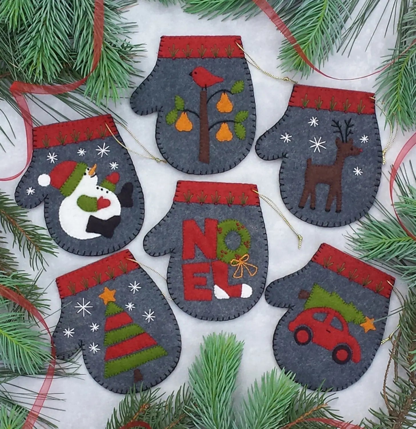 Charcoal Mittens Pattern