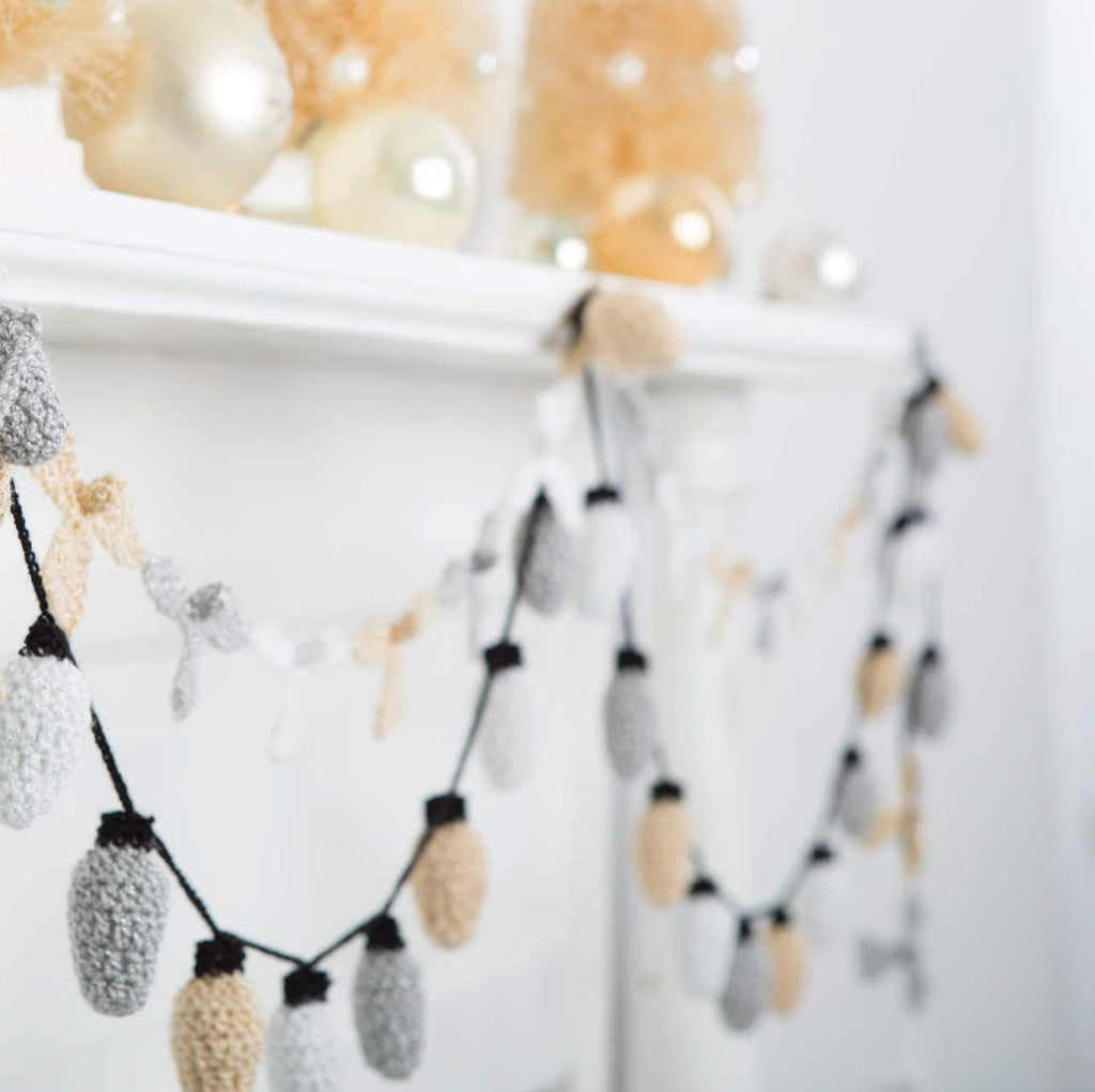Crochet Retro Christmas Ornaments