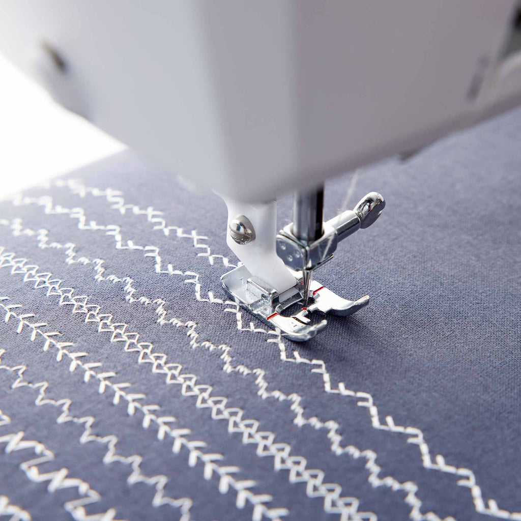 HUSQVARNA® VIKING® ONYX™ 25 Sewing Machine