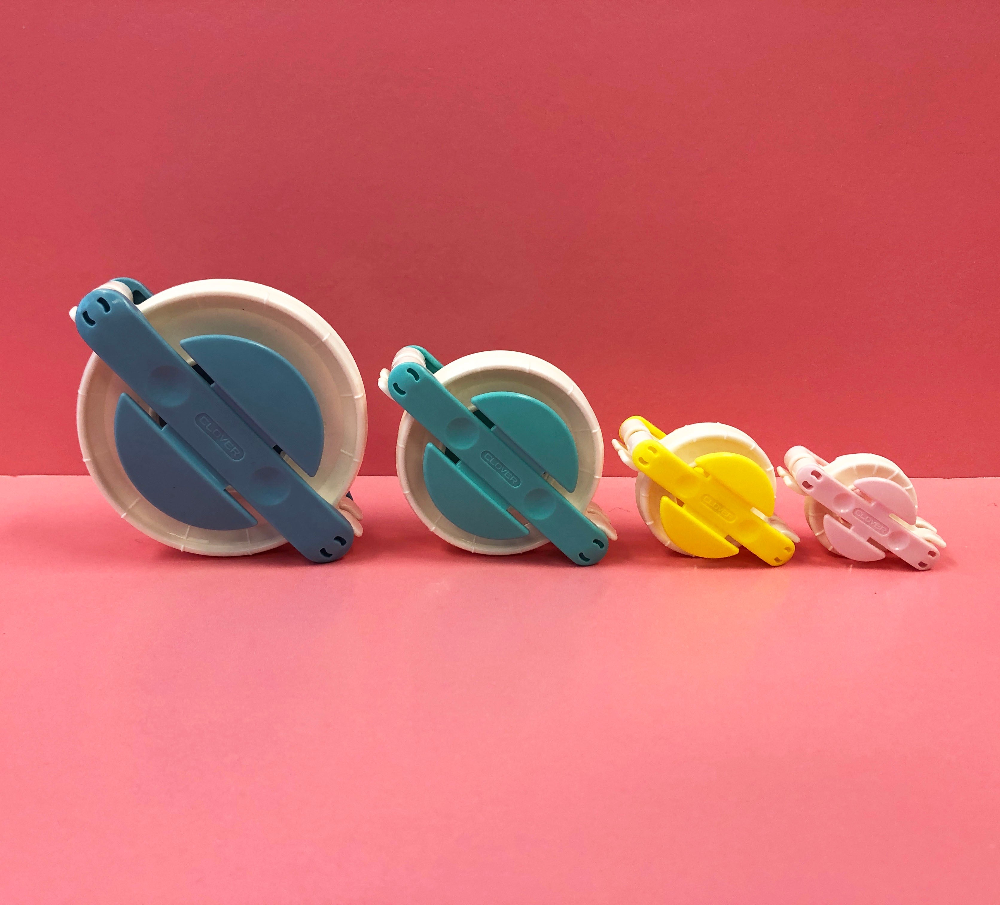 Pom-Pom Maker Set