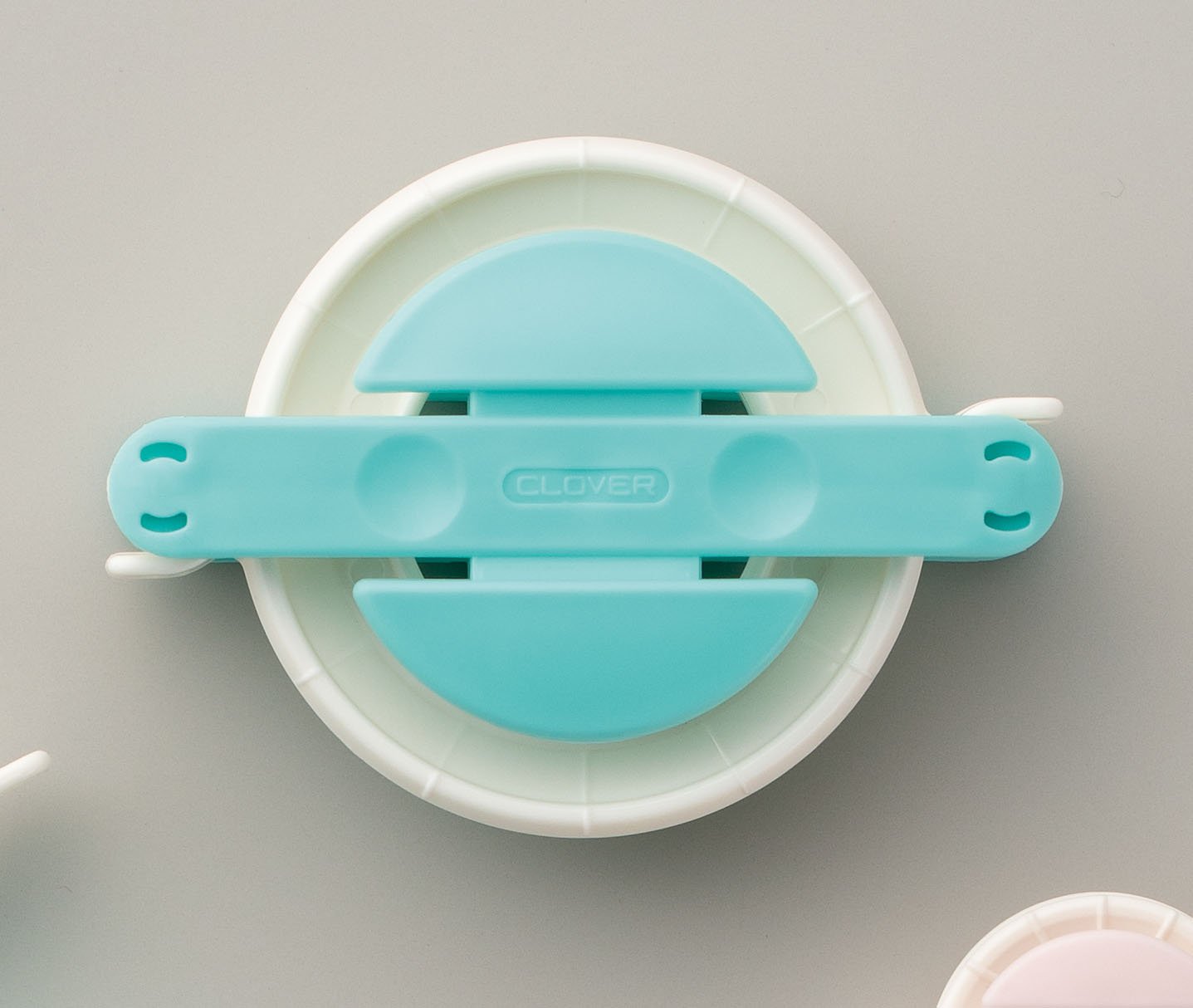 Pom-Pom Maker Set